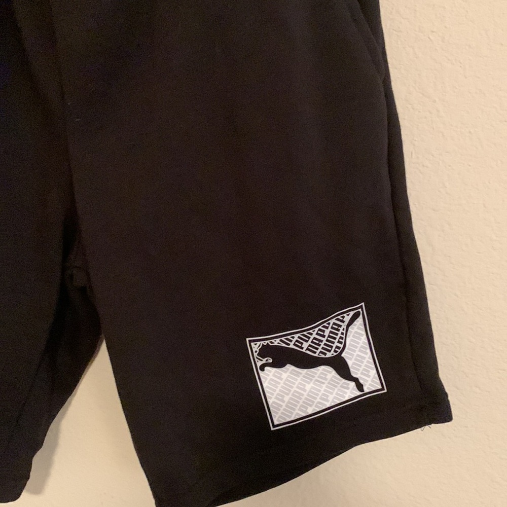 Puma athletic black shorts men’s XXL outdoors relax